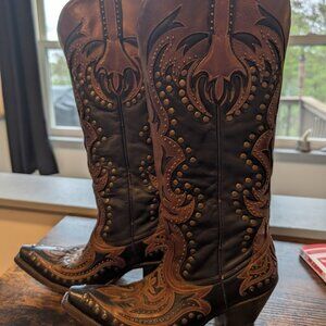 ** SOLD ** Corral Black and Brown Snipped Toe Boots size 8